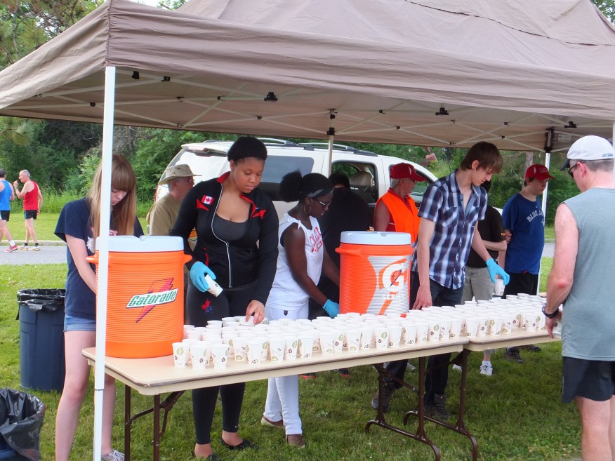 Volunteers set up water station